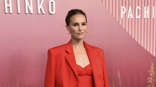 Natalie Portman v modeli z dielne Dior na...