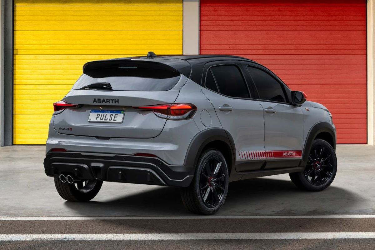 Vrcholom je pripravovaná verzia Pulse Abarth,...