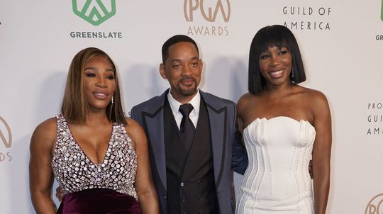 Zľava: Serena Williams, herec Will Smith a...