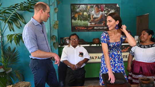 Princ William a vojvodkyńa Kate počas návštevy...