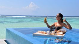 NEPOUZ, Maledivy Alexandra Kováčová, crazy sexy fun traveler