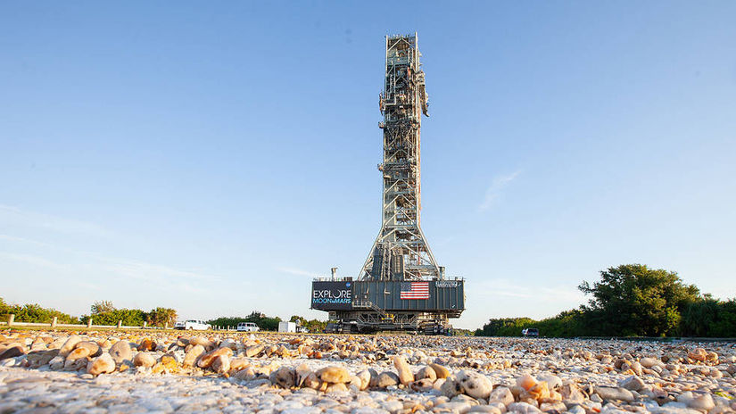Mobile Launcher Move to Pad
