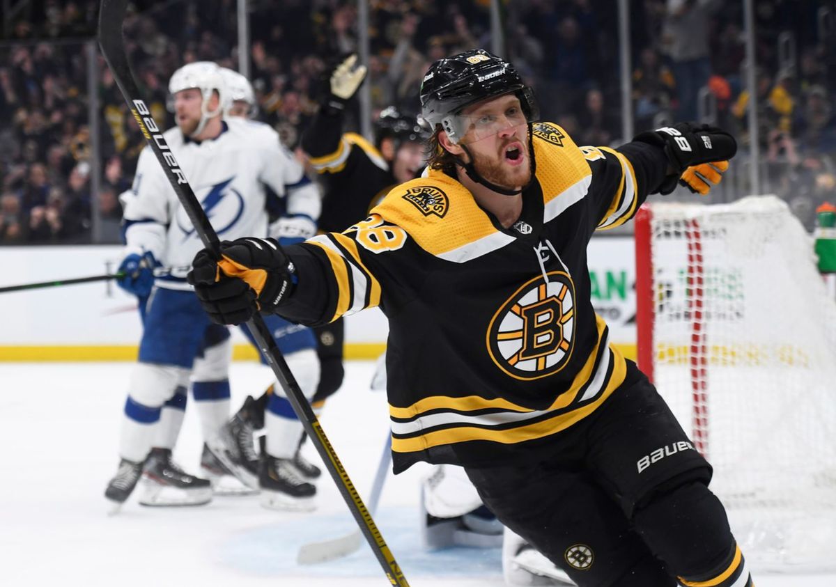 David Pastrňák v drese Bostonu.