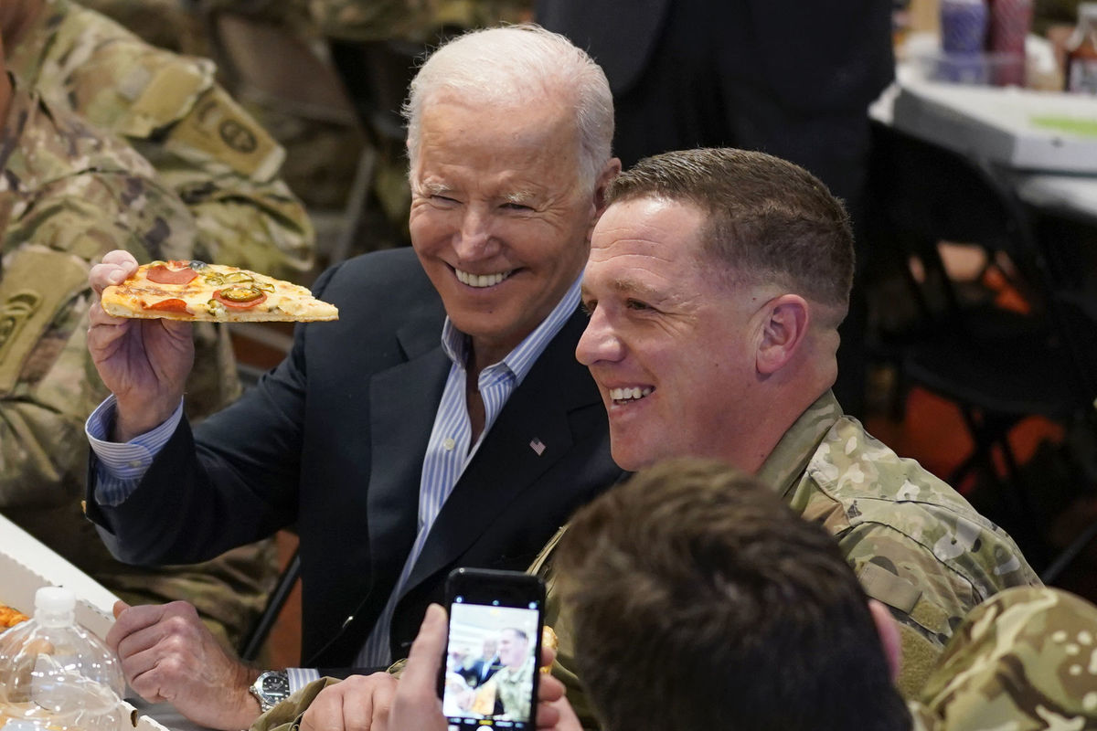 Joe Biden, Poľsko, americkí vojaci