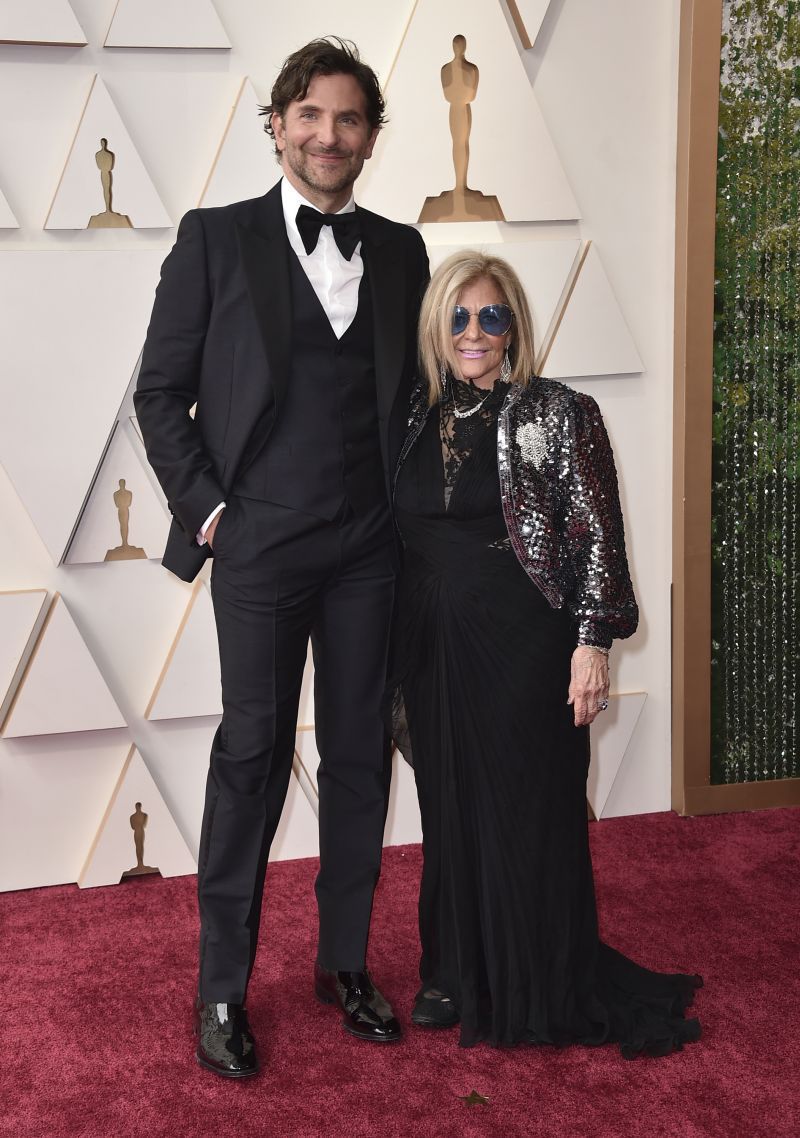 Bradley Cooper a jeho mama Gloria Campano...