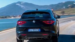 Alfa Romeo Stelvio a Giulia Estrema - 2022