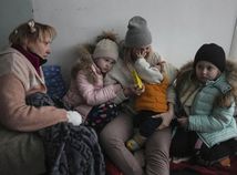 vojna na ukrajine, deti, ženy, Mariupol