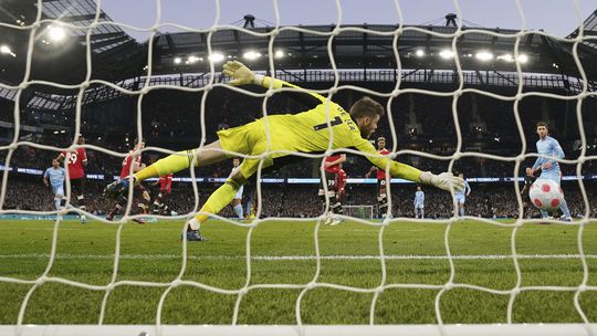 10. David de Gea (Manchester United): 23 406...