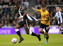 Allan Saint-Maximin Luke Cundle