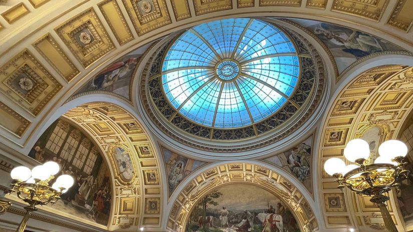 Pohľad do Panteónu.