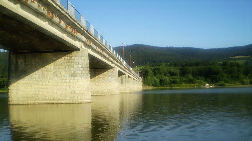 namestovo-most