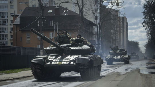 Ukrajina: Smrť v Charkove je všadeprítomná, predmestia sa zmenili na márnicu