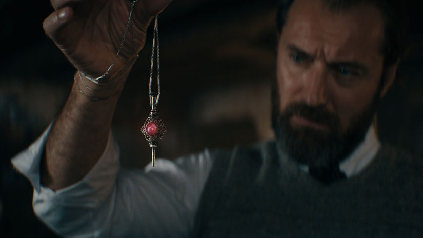 Dumbledore a jeho magický prívesok, kvôli...