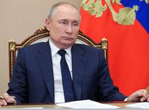 Putin sa prvýkrát od začiatku vojny chystá opustiť Rusko