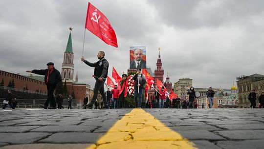 Putinov poslanec navrhuje obnovenie sovietskeho impéria. Bývalé krajiny ZSSR chce späť pod vládu Moskvy 