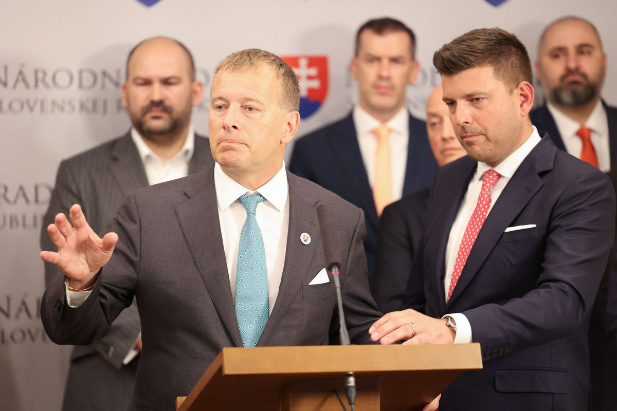 Predseda parlamentu Boris Kollár a Martin...