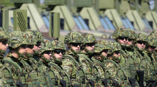 Srbská armáda je na hraniciach s Kosovom v stave zvýšenej pohotovosti
