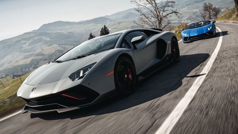 Aventador LP780-4 Ultimae kombinuje výkon...