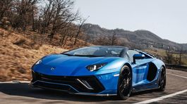 Lamborghini Aventador LP780-4 Ultimae Roadster...