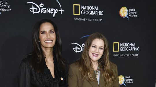 Padma Lakshmi a  Drew Barrymore na premiére...