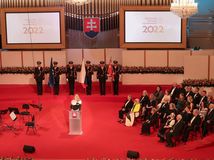 Odovzdávanie štátnych vyznamenaní / Zuzana Čaputová /