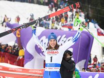 Takto sa Petra Vlhová tešila v Špindlerovom Mlyne z tretieho miesta v slalome.