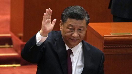 Si Ťin-pching sa stal opäť prezidentom Číny. Zvolili ho tretíkrát a jednomyseľne