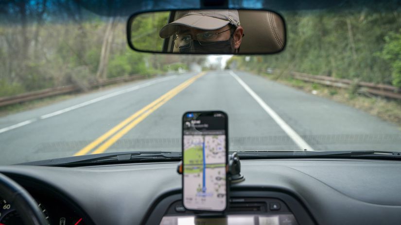 GPS / Navigácia / Cesta / Šoférovanie / Auto /