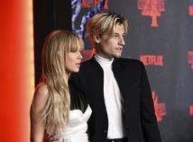 Herečka Millie Bobby Brown prišla na premiéru aj v spoločnosti priateľa Jakea Bongioviho.