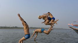 India, kúpanie, skok, voda, jazero