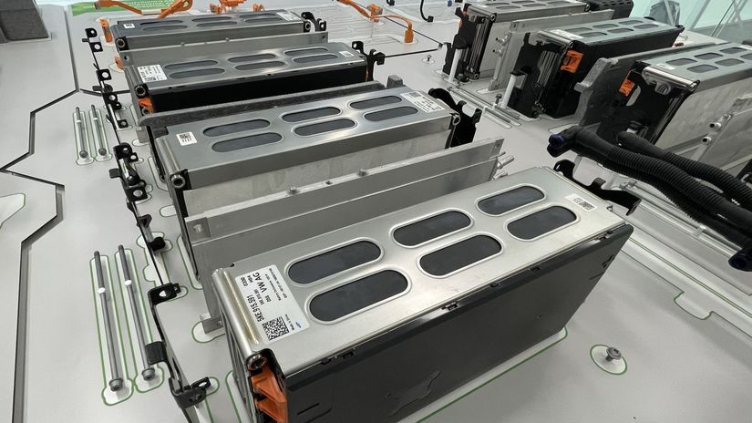 výroba batérií pre platformu MEB, Škoda Auto,...