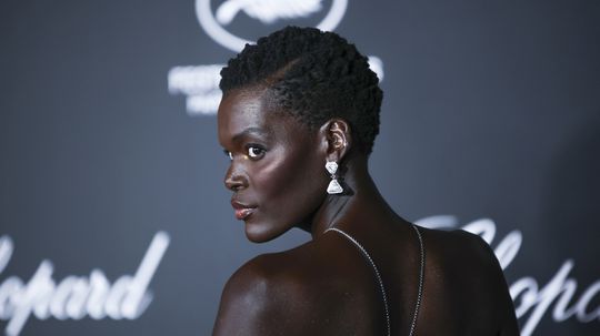 Herečka Sheila Atim.