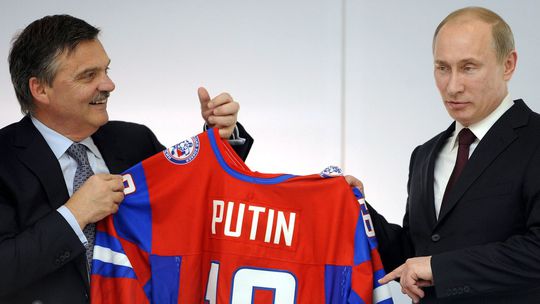 René Fasel sa netajil obdivom k ruskému...