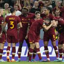 Radosť hráčov AS Rím po strelení jediného gólu vo finále.