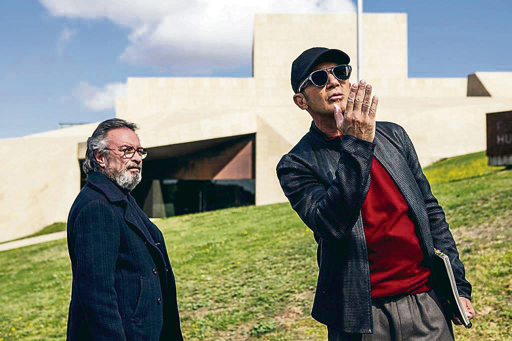 Oscar Martínez ako herec Iván, Antonio Banderas...