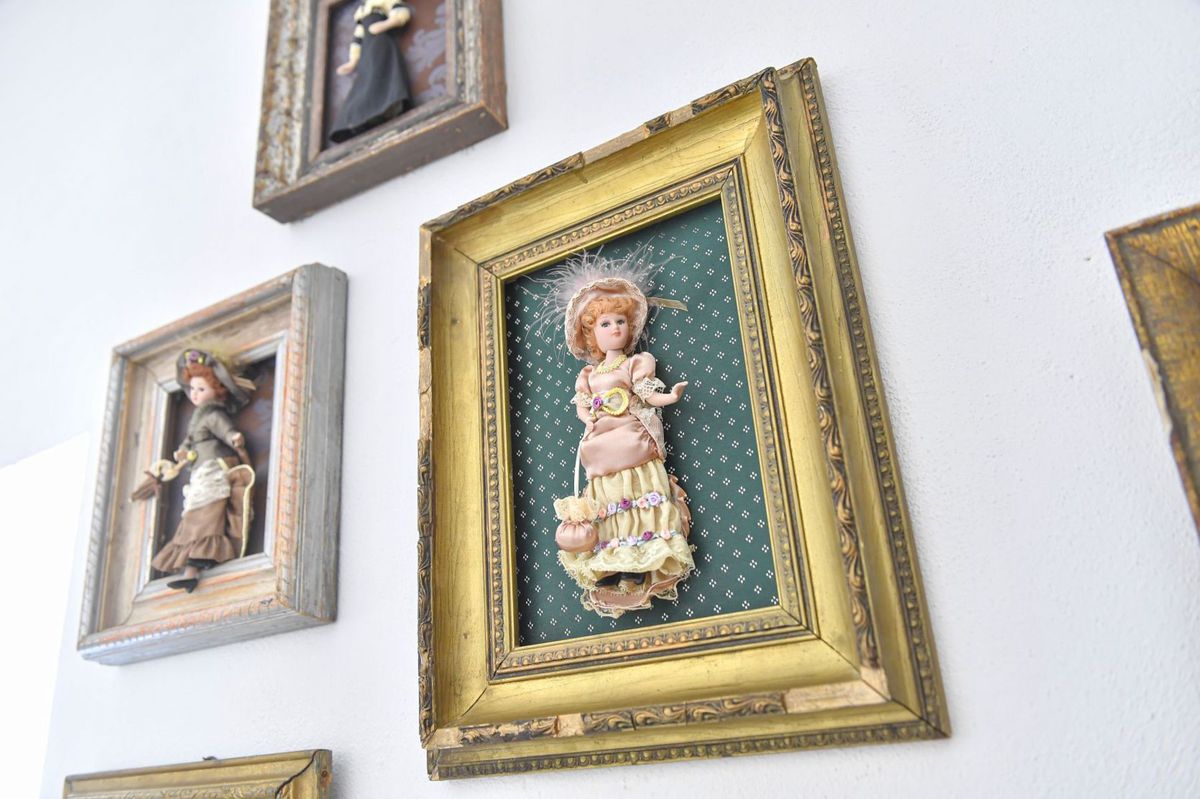 Zbierka porcelánových bábik, ktorú získala...