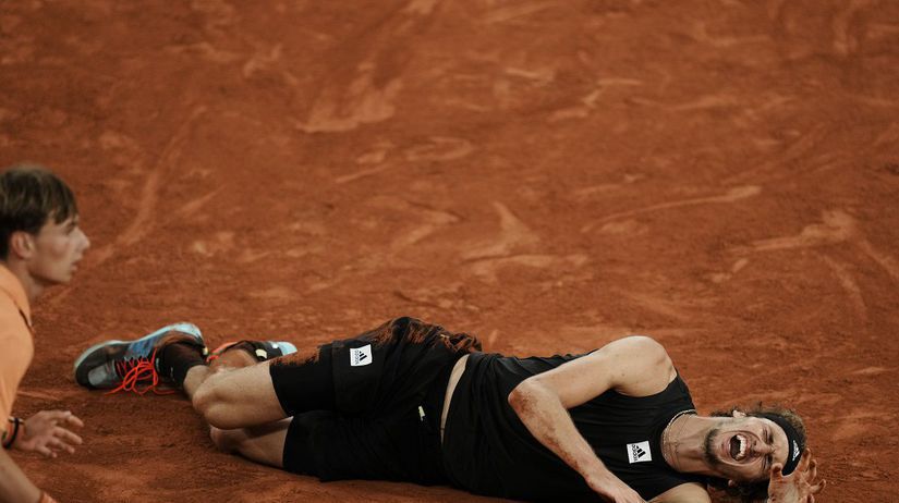 Alexander Zverev sa v semifinále Roland Garros...