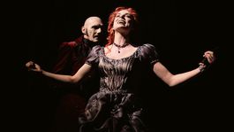 Dracula-sava popovic a sara palyakova  foto Peter Chvostek 