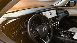 Lexus RX - 2022