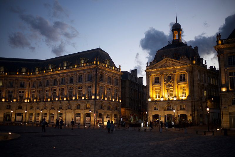 Večerná atmosféra Bordeaux