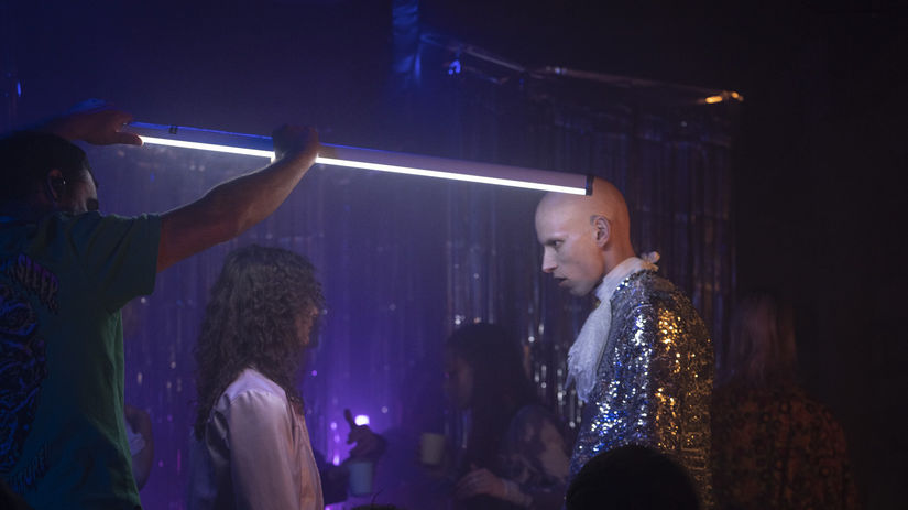 Celý reklamný videoklip bol nakrútený na smartfón.