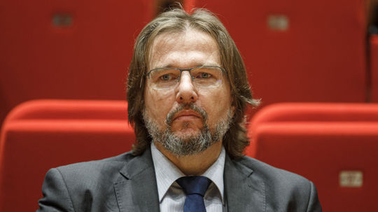Slovenský rozhlas má nového šéfa, Peter Janků bol doteraz poslaneckým asistentom, chcel viesť aj celú STVR