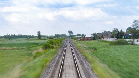 Do Wolsztynu prichádzame z mesta Leszno, bežnou...