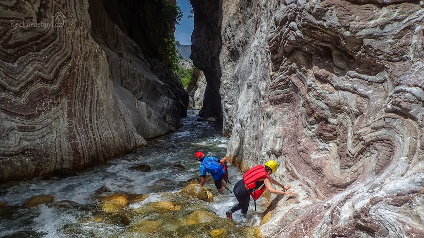 Pantavrechi - Stále prší. River trekking.