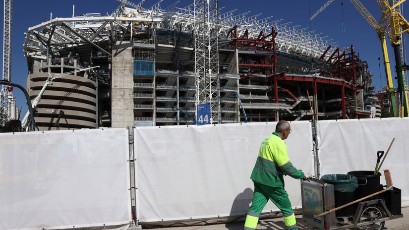Rekonštrukciu štadióna Santiaga Bernabéua brzdí...