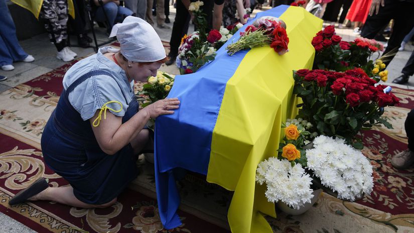 Ukrajina Rusko invázia Ratušnyj smrť...