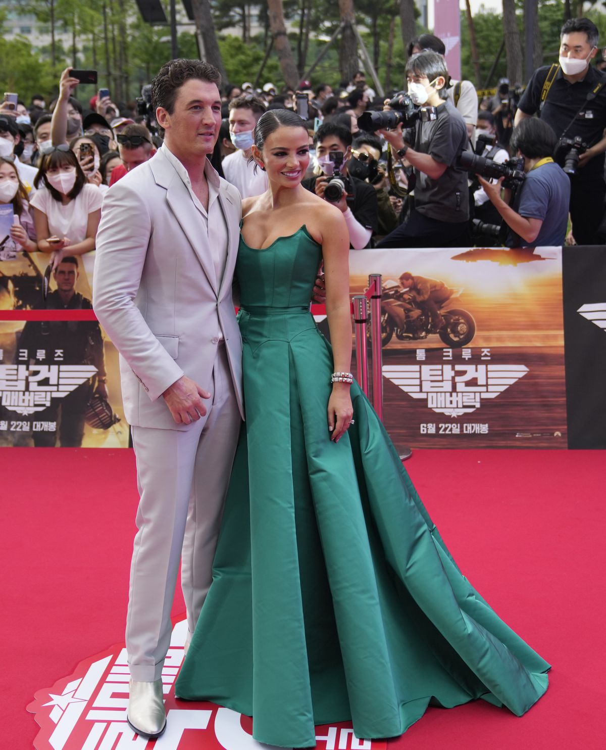 Herec Miles Teller a jeho manželka Keleigh...