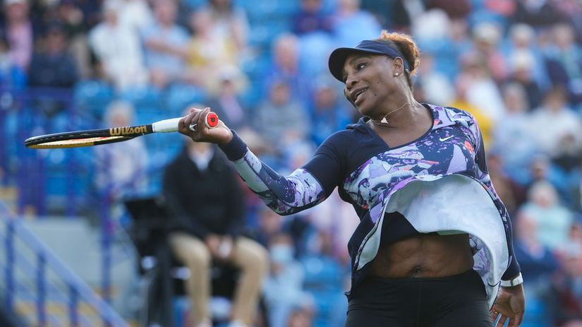 Serena Williamsová počas zápasu štvorhry na...