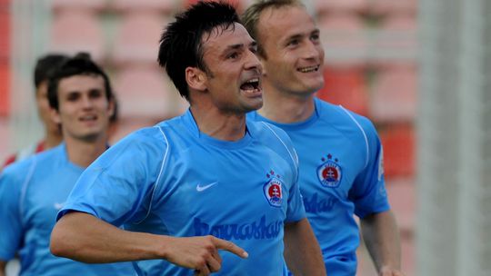 Tehelné pole má nezameniteľné genius loci. Slovan mal s akadémiou problém už za mojich čias a predsa vychoval najlepšieho brankára na Slovensku