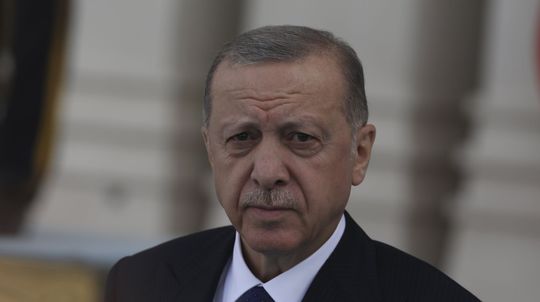 Erdogan pre nevoľnosť prerušil naživo vysielané televízne interview